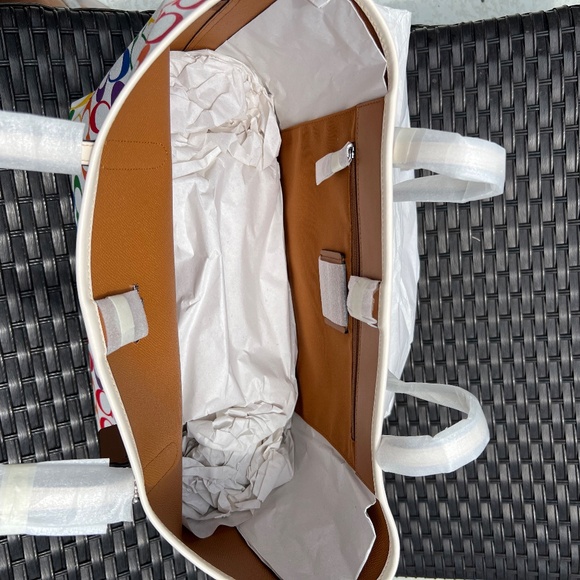 Coach City Tote In 🌈Rainbow Signature Canvas - Picture 7 of 10